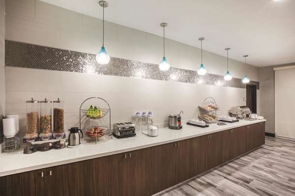  - La Quinta Inn & Suites Port Allen - I-10, Exit 151