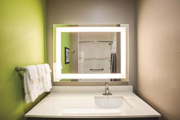  - La Quinta Inn & Suites Port Allen - I-10, Exit 151