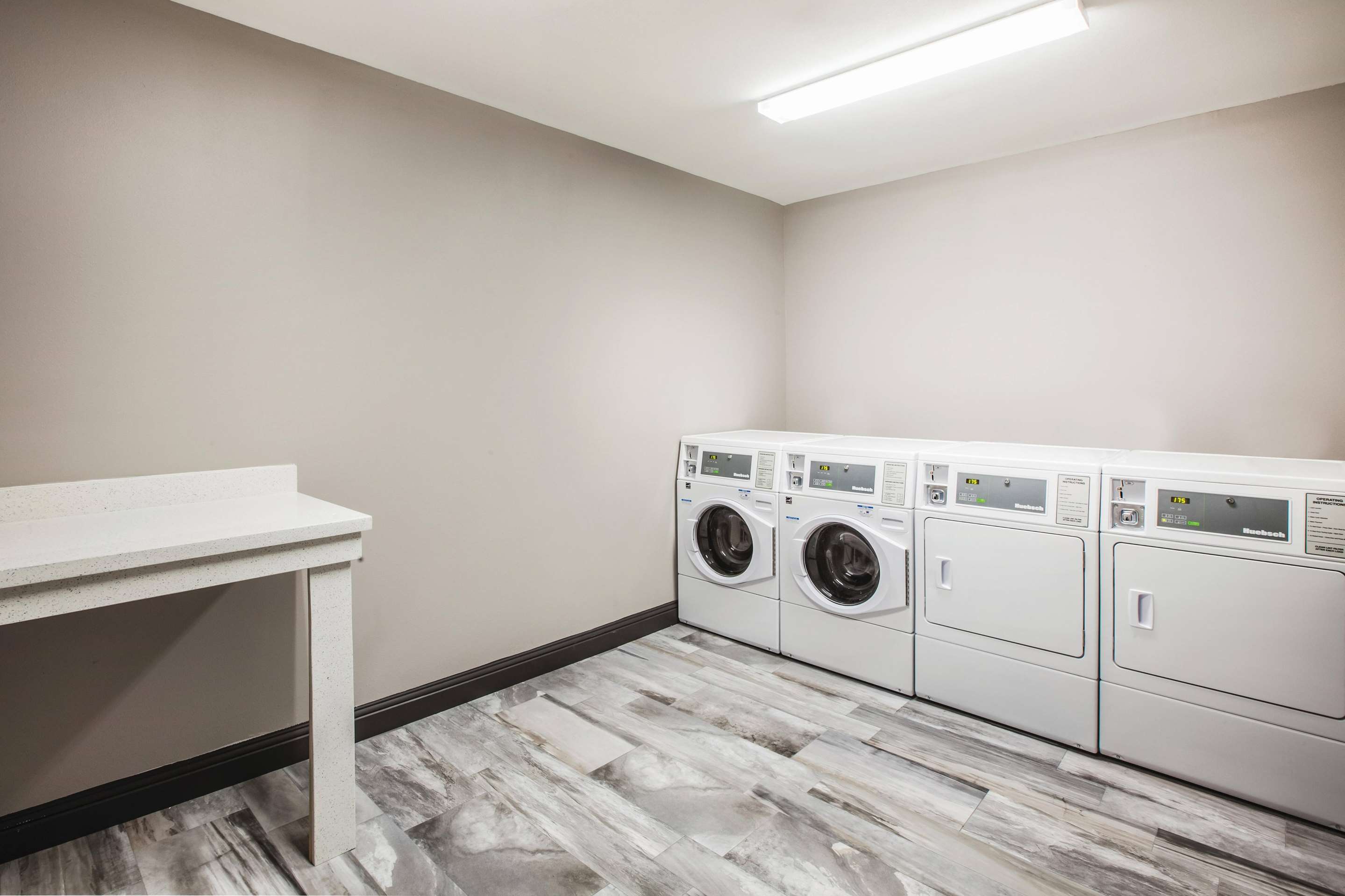 Property amenity | La Quinta Inn & Suites by Wyndham Baton Rouge - Port Allen