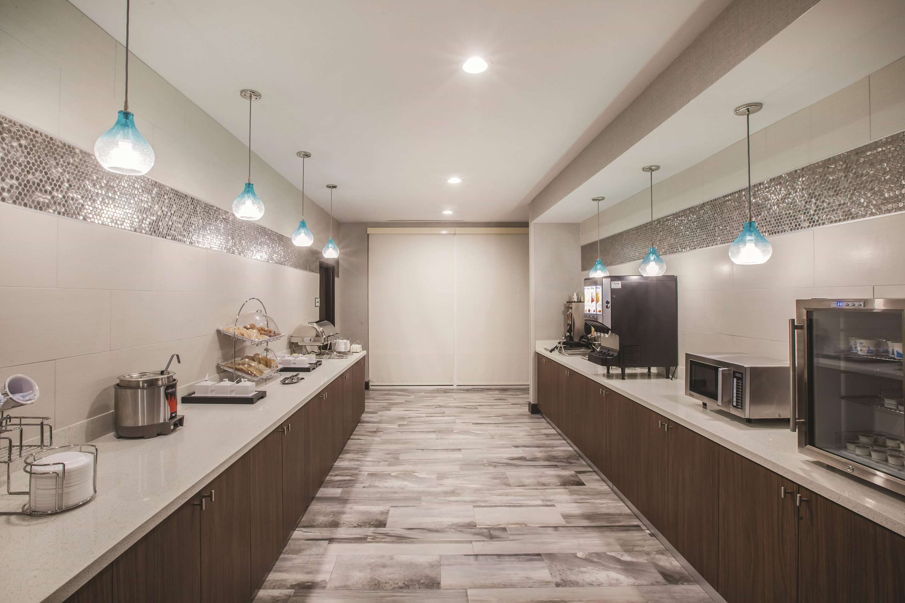 Property amenity | La Quinta Inn & Suites by Wyndham Baton Rouge - Port Allen