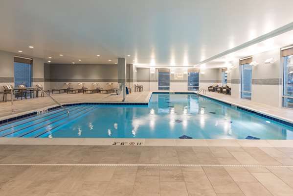 Pool - Hampton Inn & Suites Keystone Mall Indianapolis - I-465, Exit 33