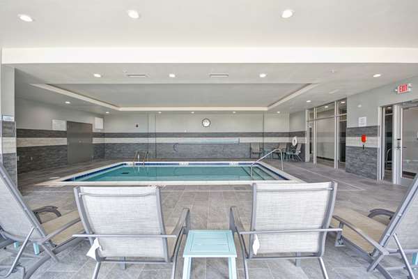 Pool - Hilton Garden Inn Broken Arrow