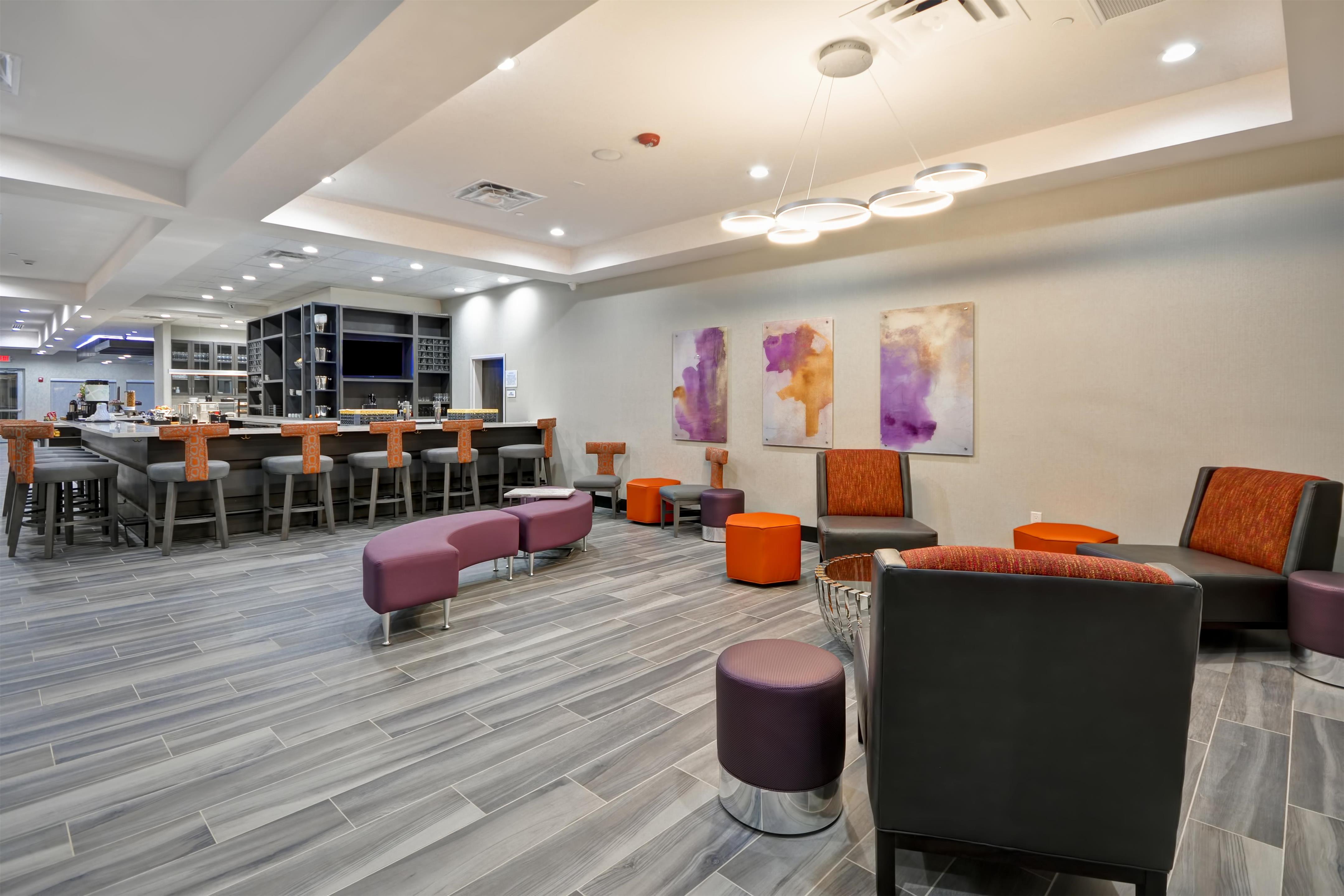 BarLounge | Hilton Garden Inn Tulsa-Broken Arrow
