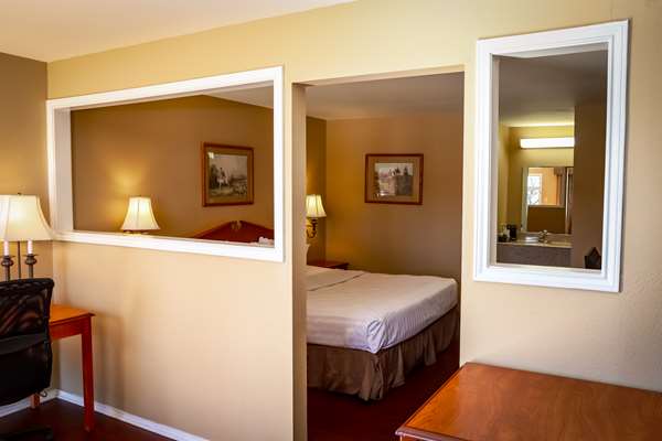Suite - SureStay Hotel by Best Western Sonora - I-10, Exit 400