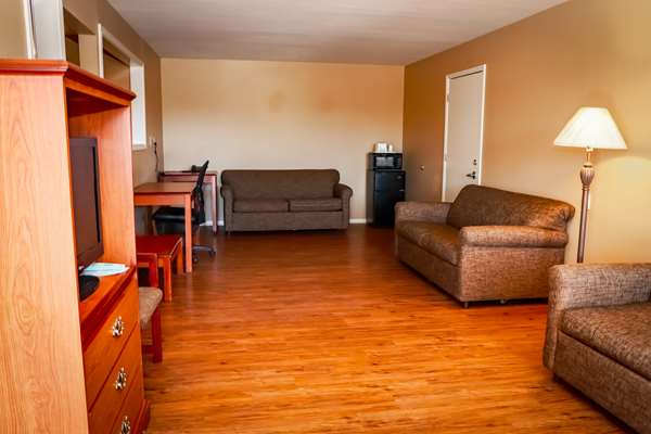 Suite - SureStay Hotel by Best Western Sonora - I-10, Exit 400