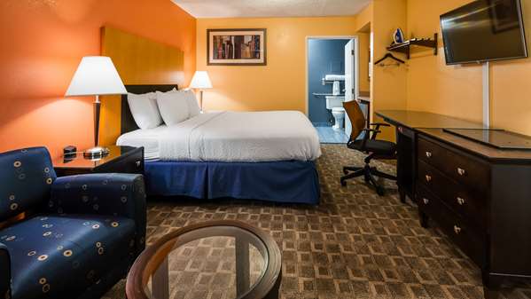  - SureStay Plus by Best Western Fayetteville - I-95, Exit 49