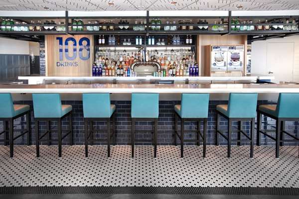 Bar - STRAT Hotel, Casino & Tower Las Vegas - I-15, Exit 40