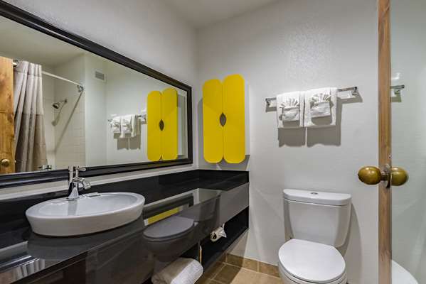  - Studio 6 Extended Stay Hotel Plano