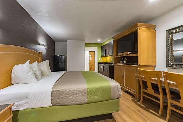  - Studio 6 Extended Stay Hotel Plano