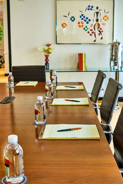 Suite - Fairlane Hotel Downtown Nashville