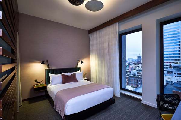 Suite - Fairlane Hotel Downtown Nashville