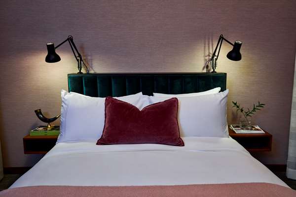 Suite - Fairlane Hotel Downtown Nashville