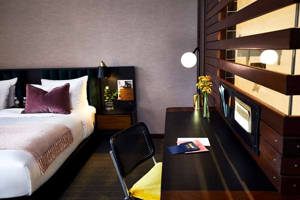 Suite - Fairlane Hotel Downtown Nashville