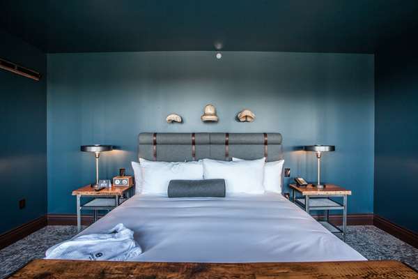  - Ironworks Hotel North Indianapolis - I-465, Exit 33