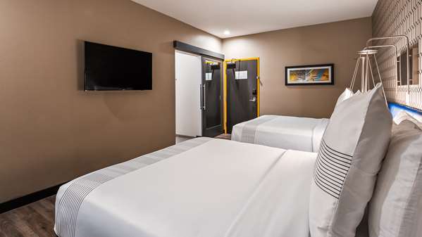  - GLo Best Western DeSoto Hotel