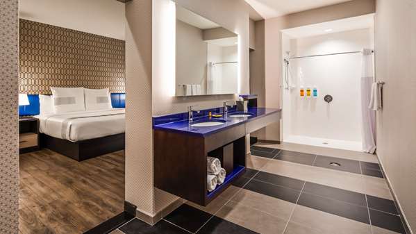  - GLo Best Western DeSoto Hotel