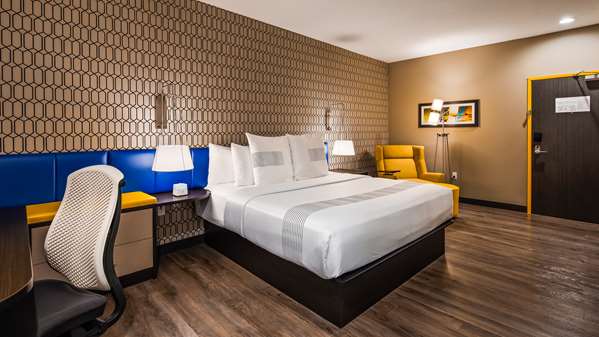  - GLo Best Western DeSoto Hotel