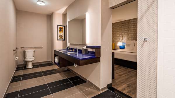  - GLo Best Western DeSoto Hotel