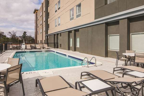 Pool - La Quinta Inn & Suites McDonough - I-75, Exit 221