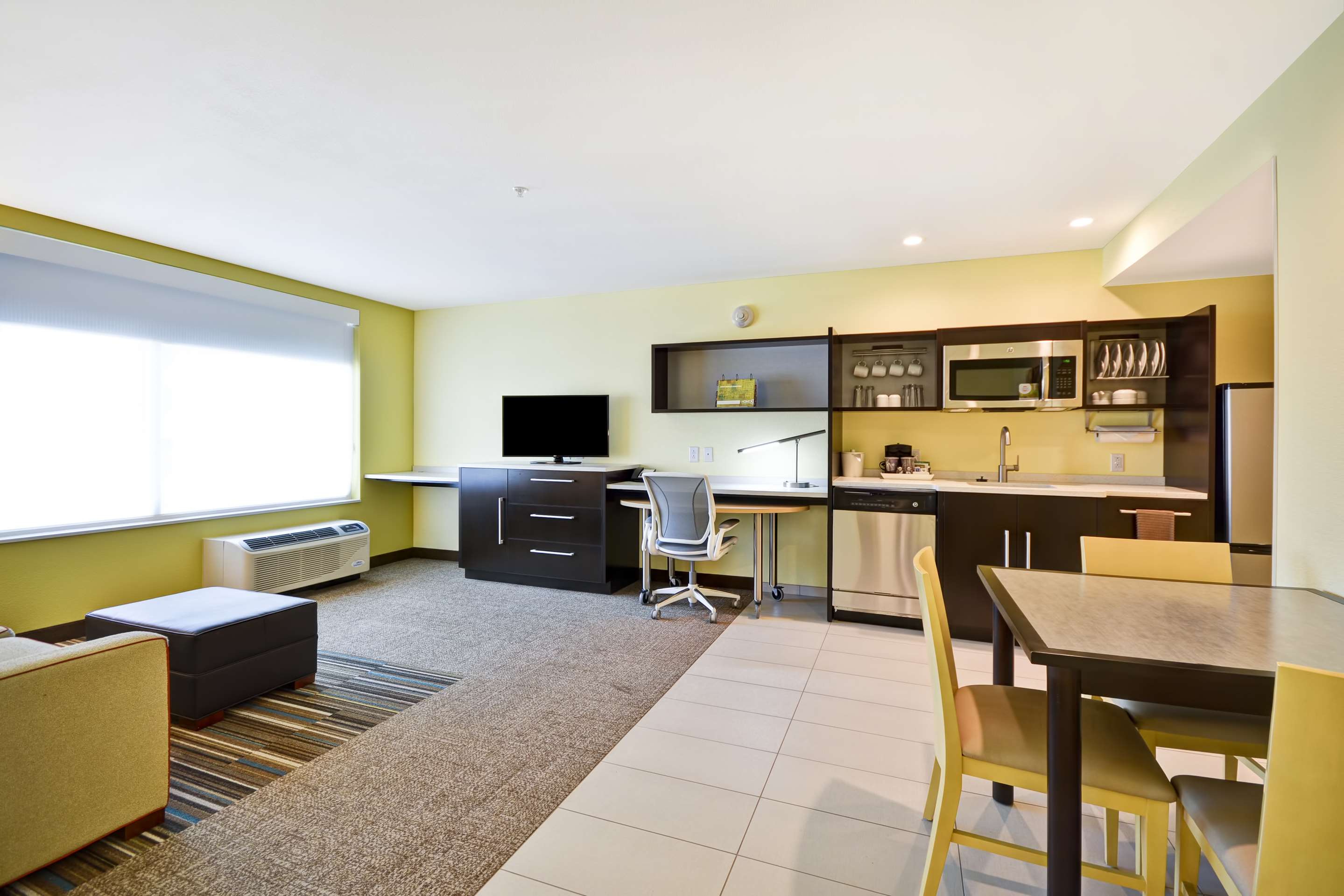 Guest room