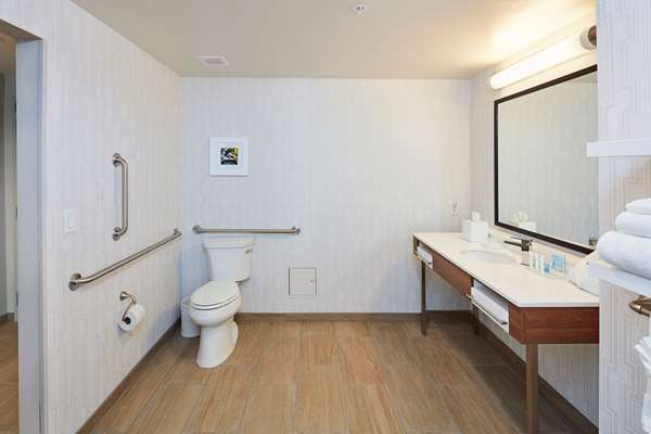  - Hampton Inn CSUS Sacramento