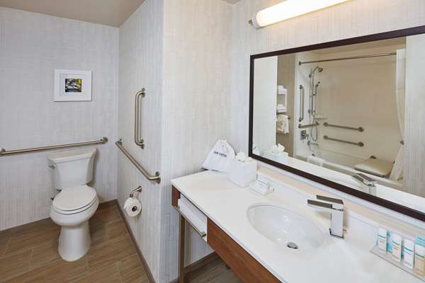  - Hampton Inn CSUS Sacramento