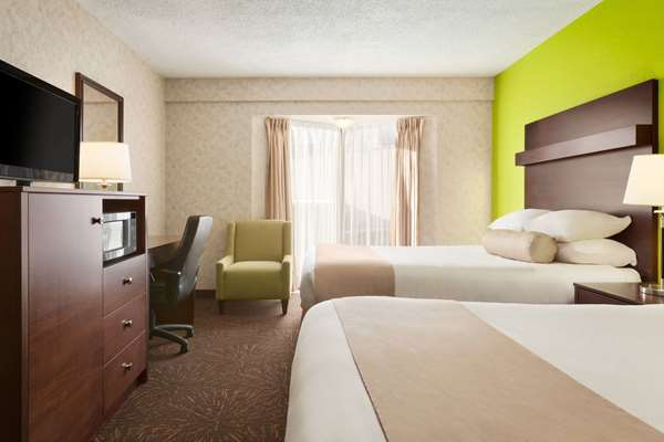  - Travelodge Lloydminster
