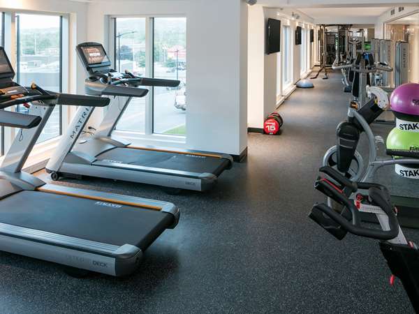 Fitness/ Exercise Room - OTL Gouverneur Hotel Sherbrooke