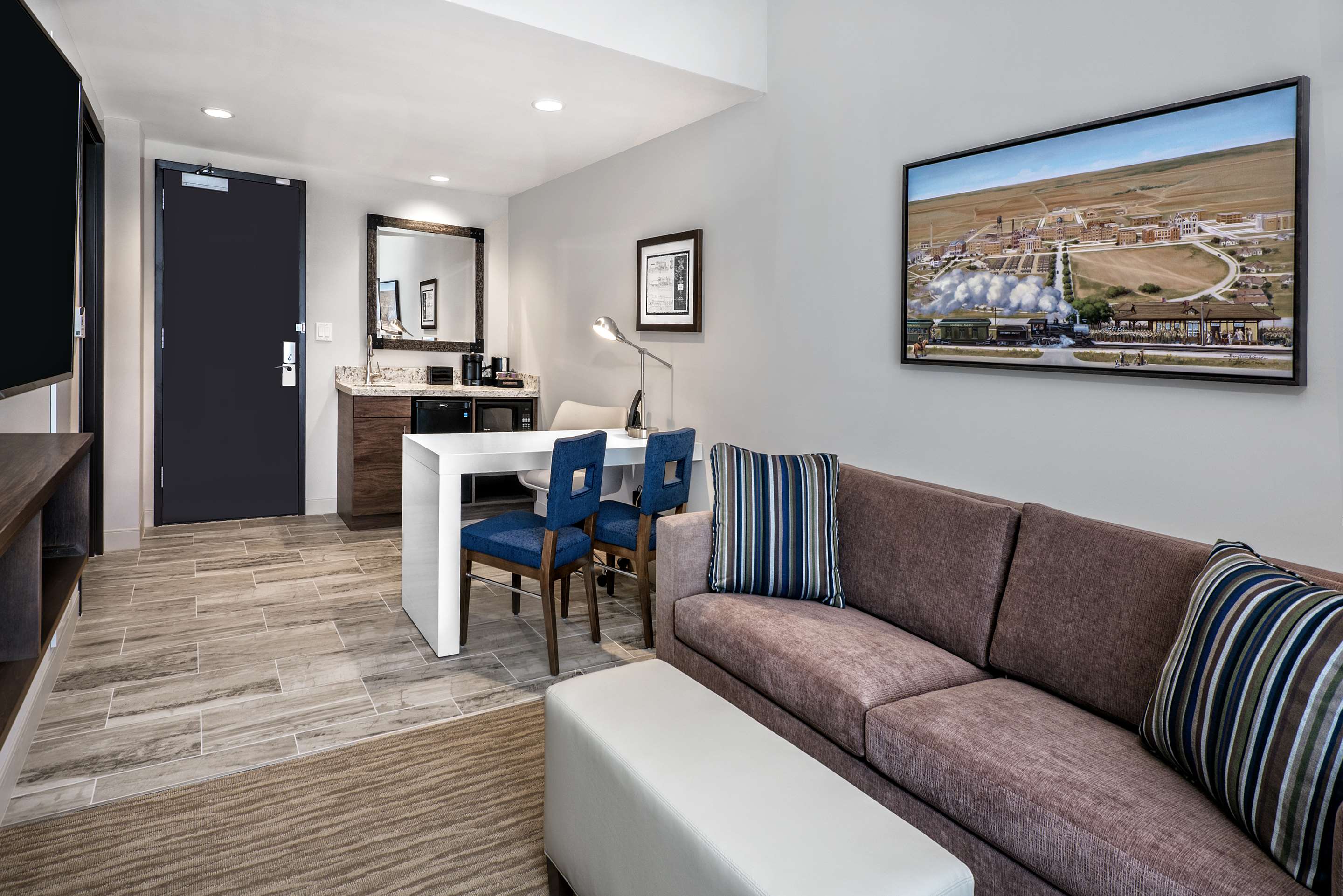 Guest room