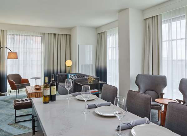  - Canopy by Hilton Hotel North Bethesda