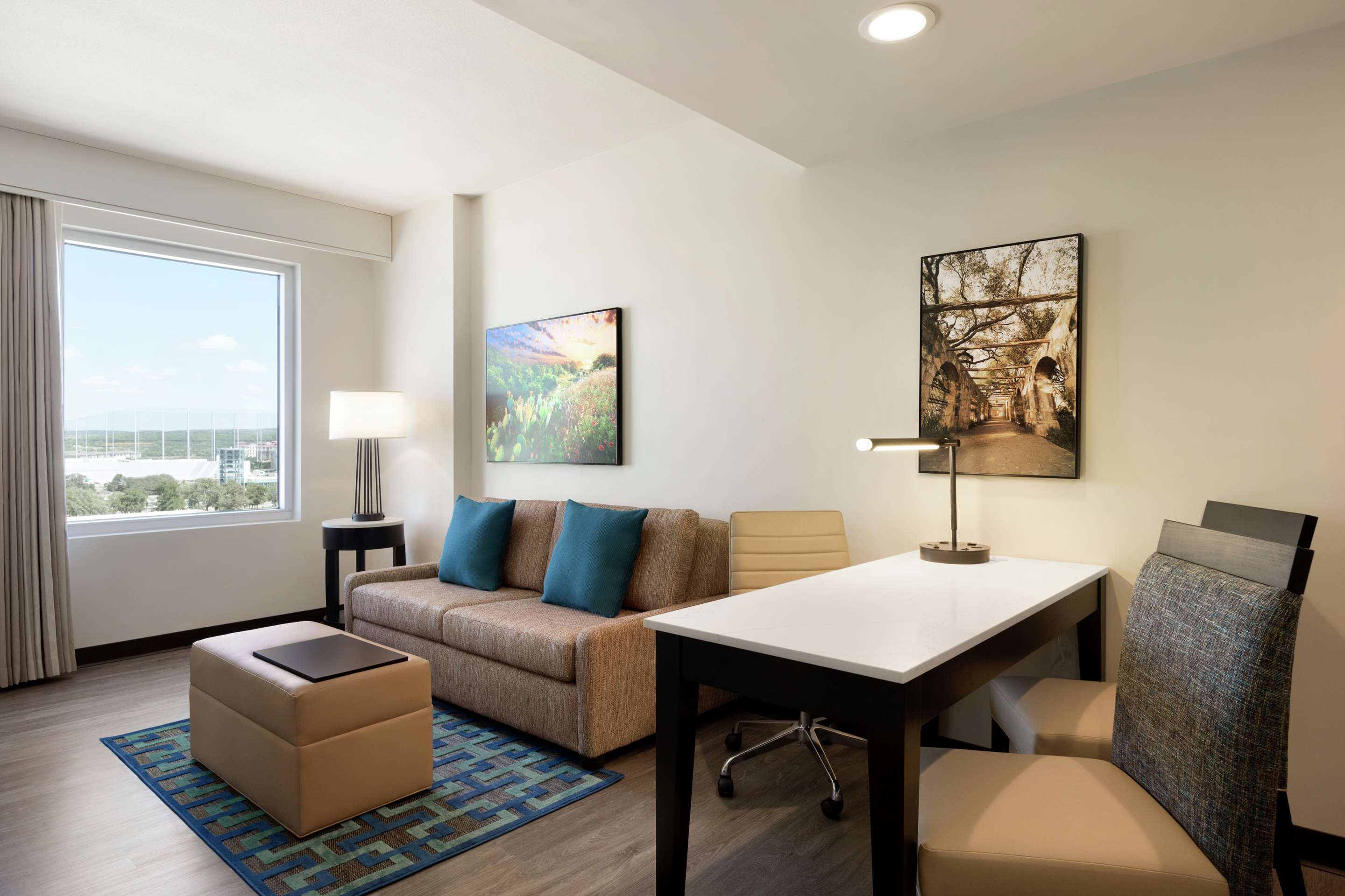 Guest room