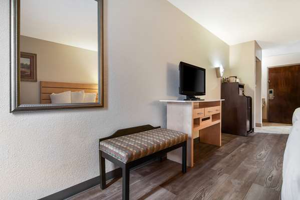 - SureStay Plus Hotel by Best Western Tarboro