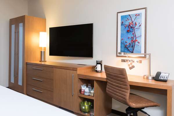  - Hyatt Place Hotel Ann Arbor - I-94, Exit 177