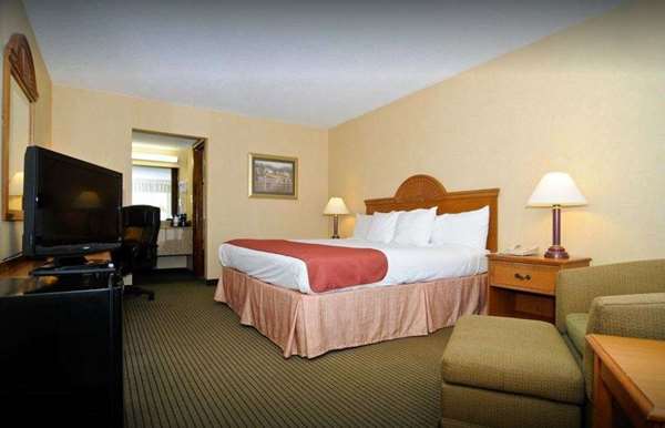  - Baymont Inn & Suites Lynchburg