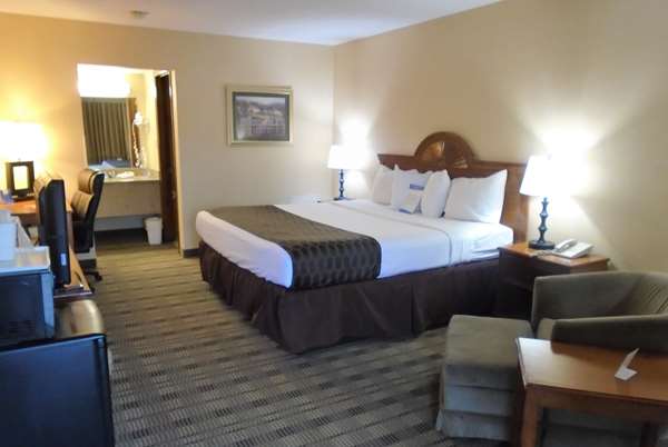  - Baymont Inn & Suites Lynchburg