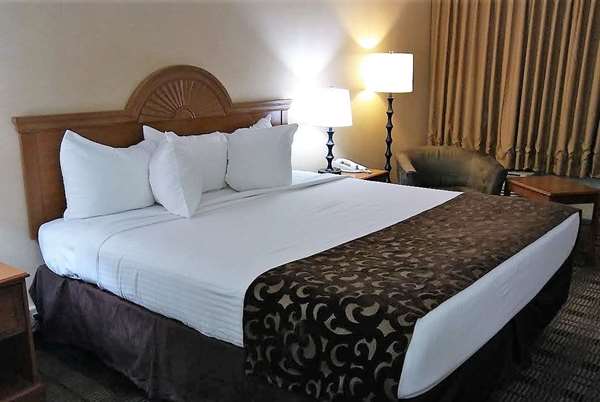  - Baymont Inn & Suites Lynchburg