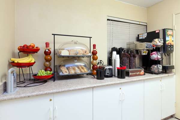 Amenities - Americas Best Value Inn Central Bakersfield