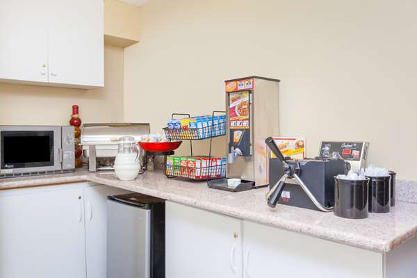 Amenities - Americas Best Value Inn Central Bakersfield