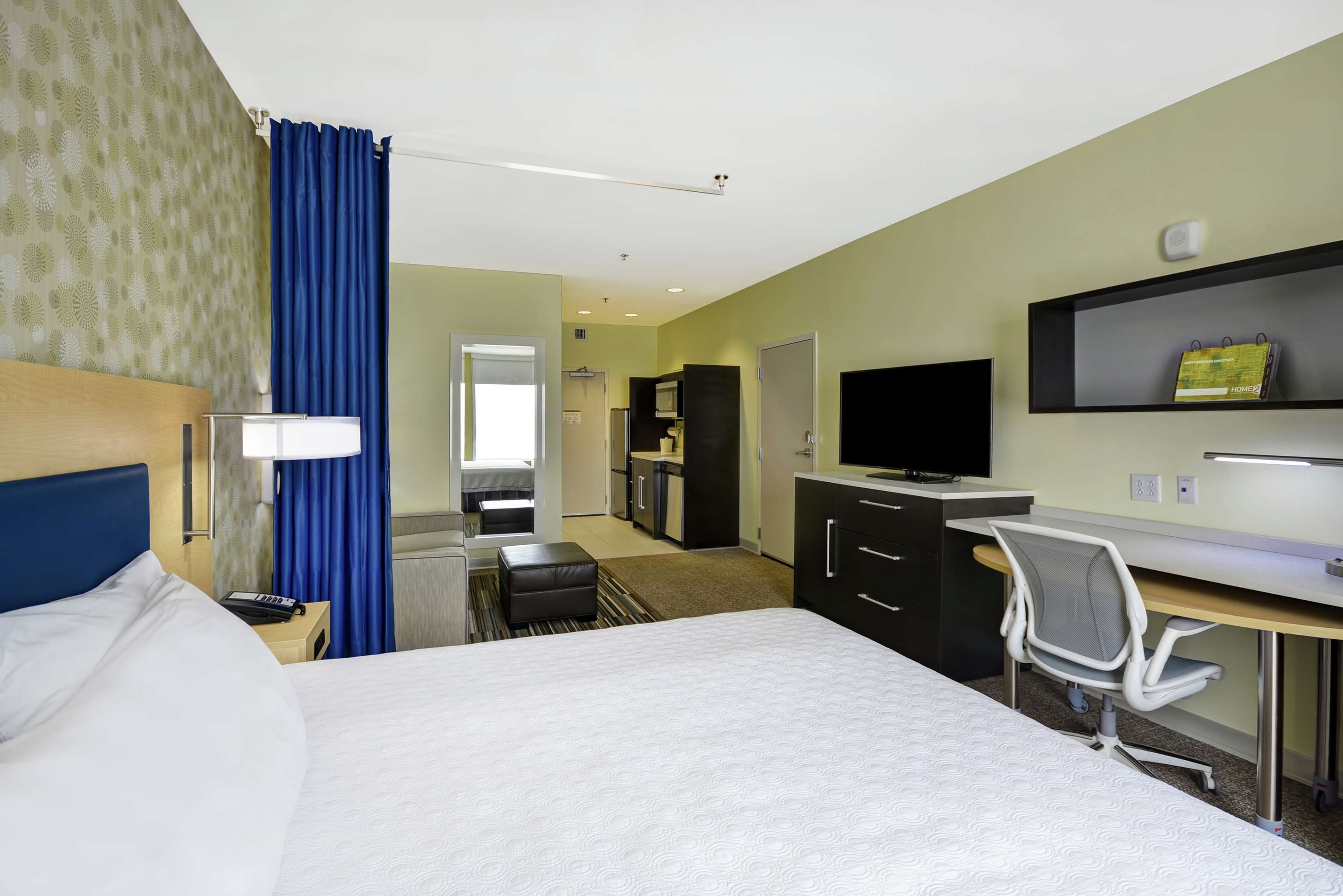 Guest room