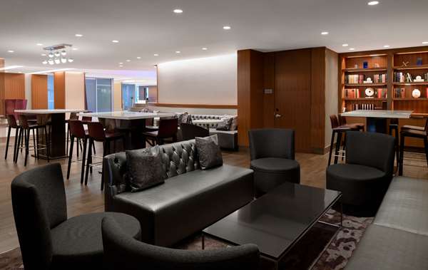 Restaurant - Hilton Hotel National Mall DC