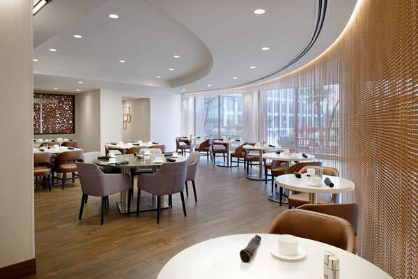 Restaurant - Hilton Hotel National Mall DC
