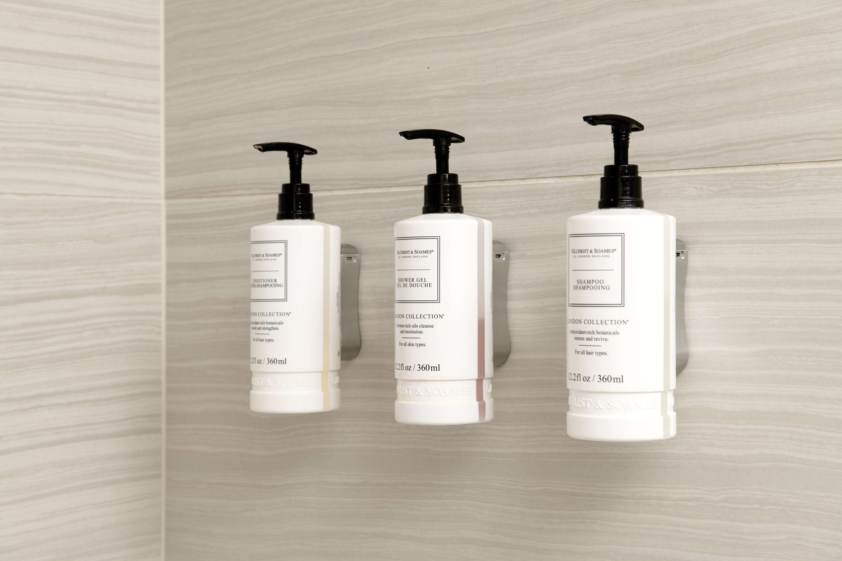 Guest room bath