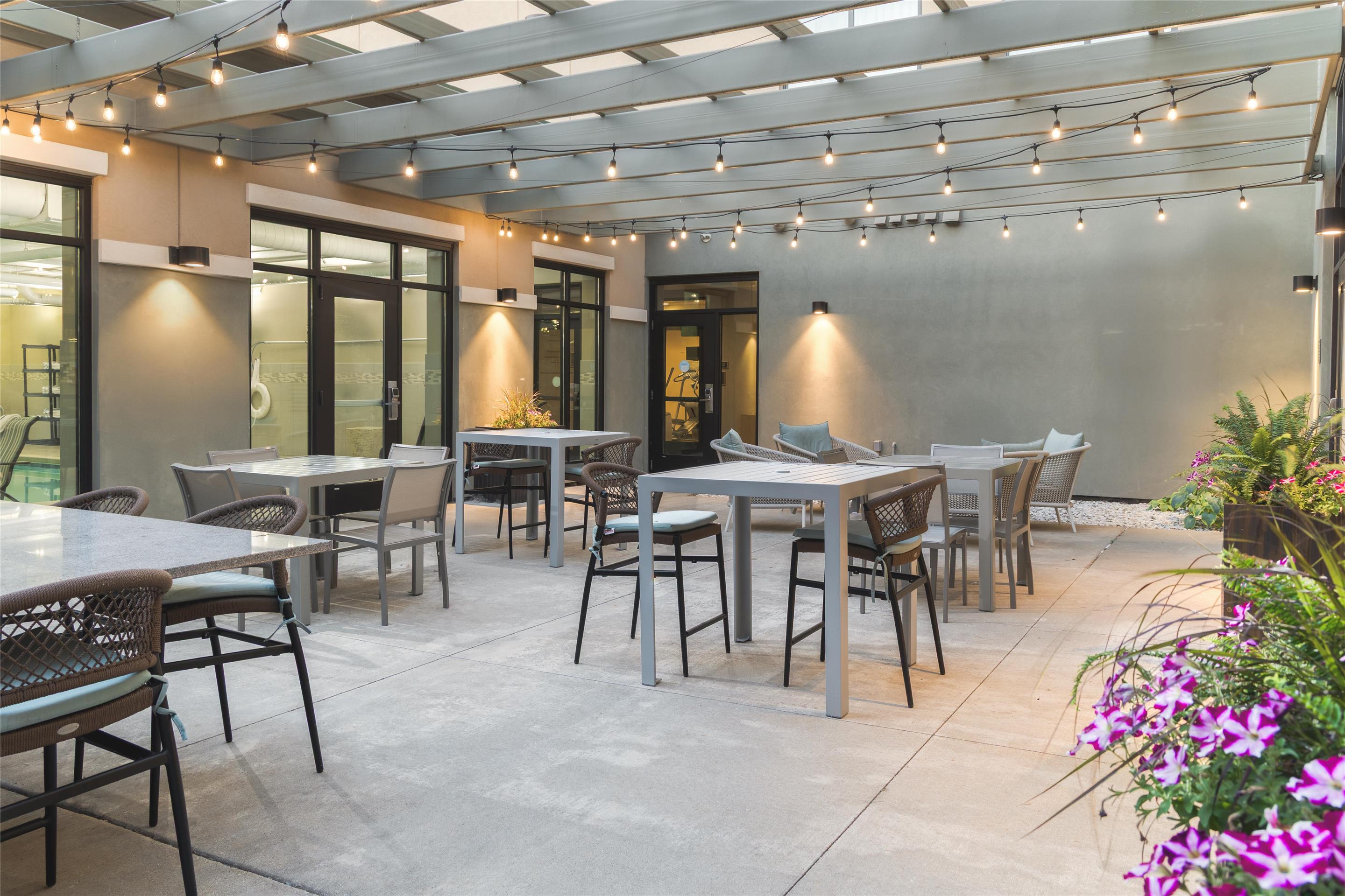 Exterior | Homewood Suites by Hilton Wauwatosa Milwaukee