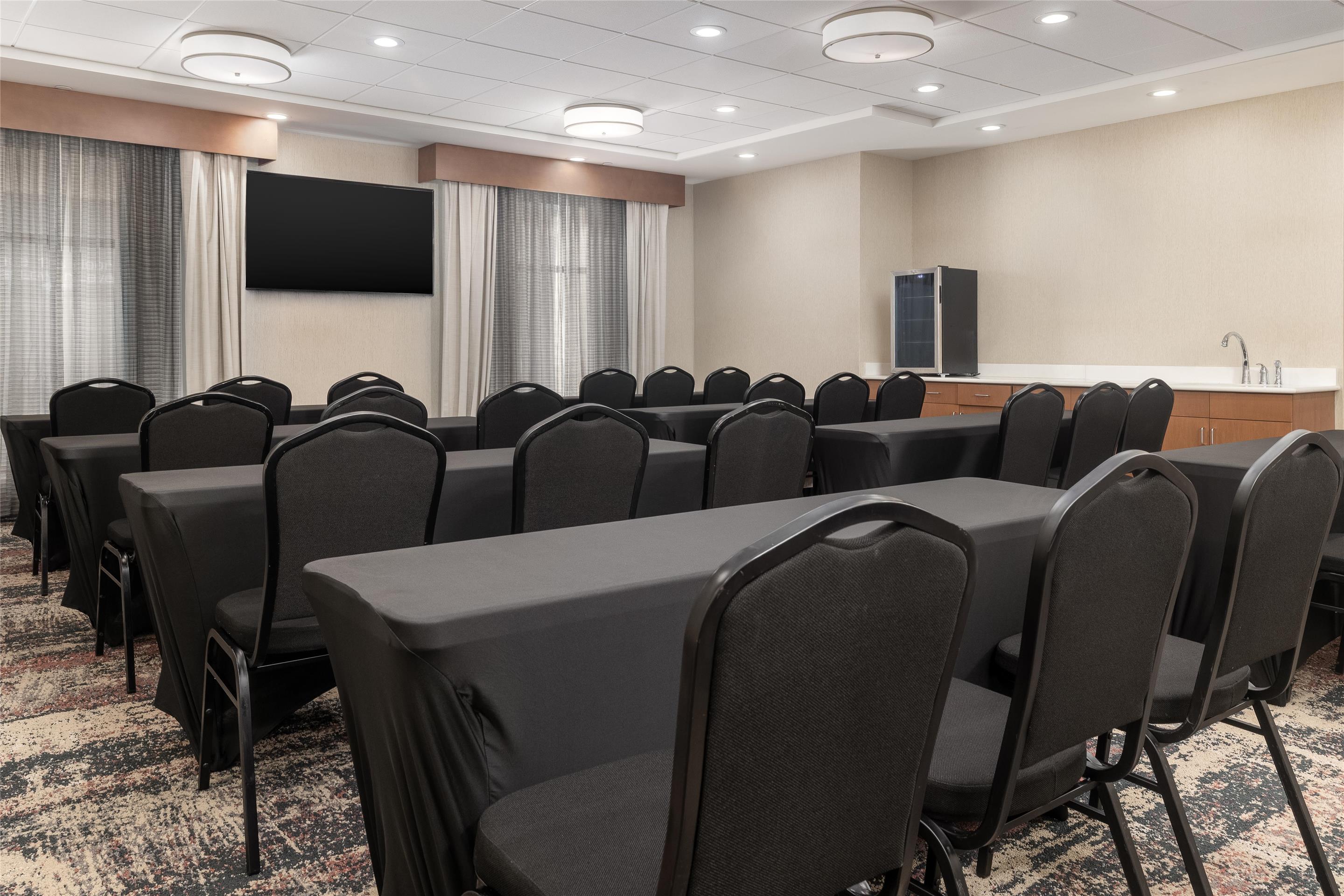 Meeting Room | Homewood Suites by Hilton Wauwatosa Milwaukee