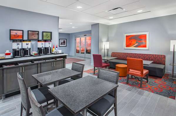 Restaurant - Hampton Inn Vincennes