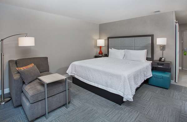  - Hampton Inn Vincennes