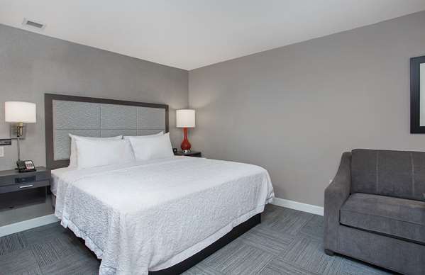  - Hampton Inn Vincennes