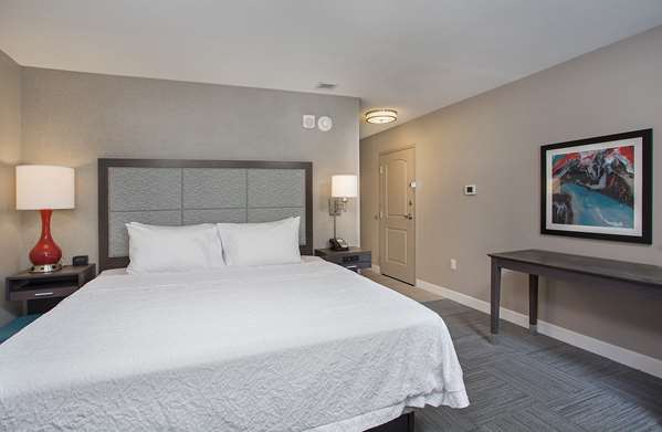  - Hampton Inn Vincennes