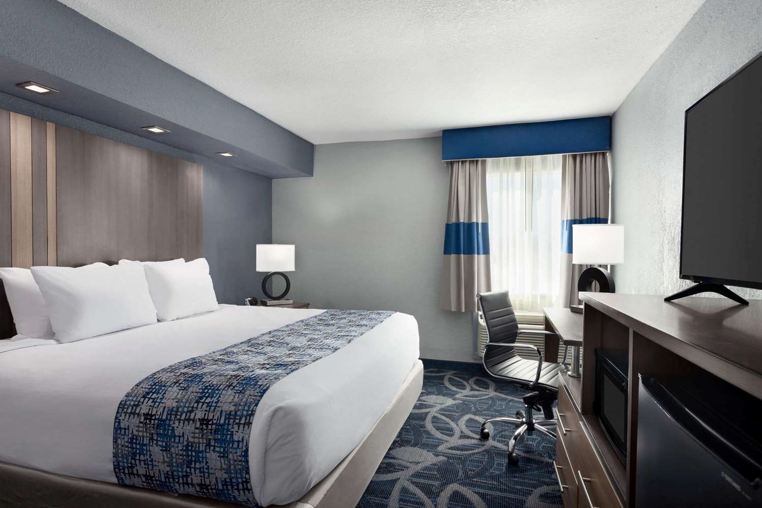 Baymont Inn Suites Shawnee Ok See Discounts