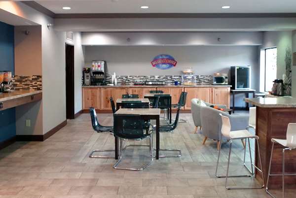  - Baymont Inn & Suites O'Fallon - I-64, Exit 14